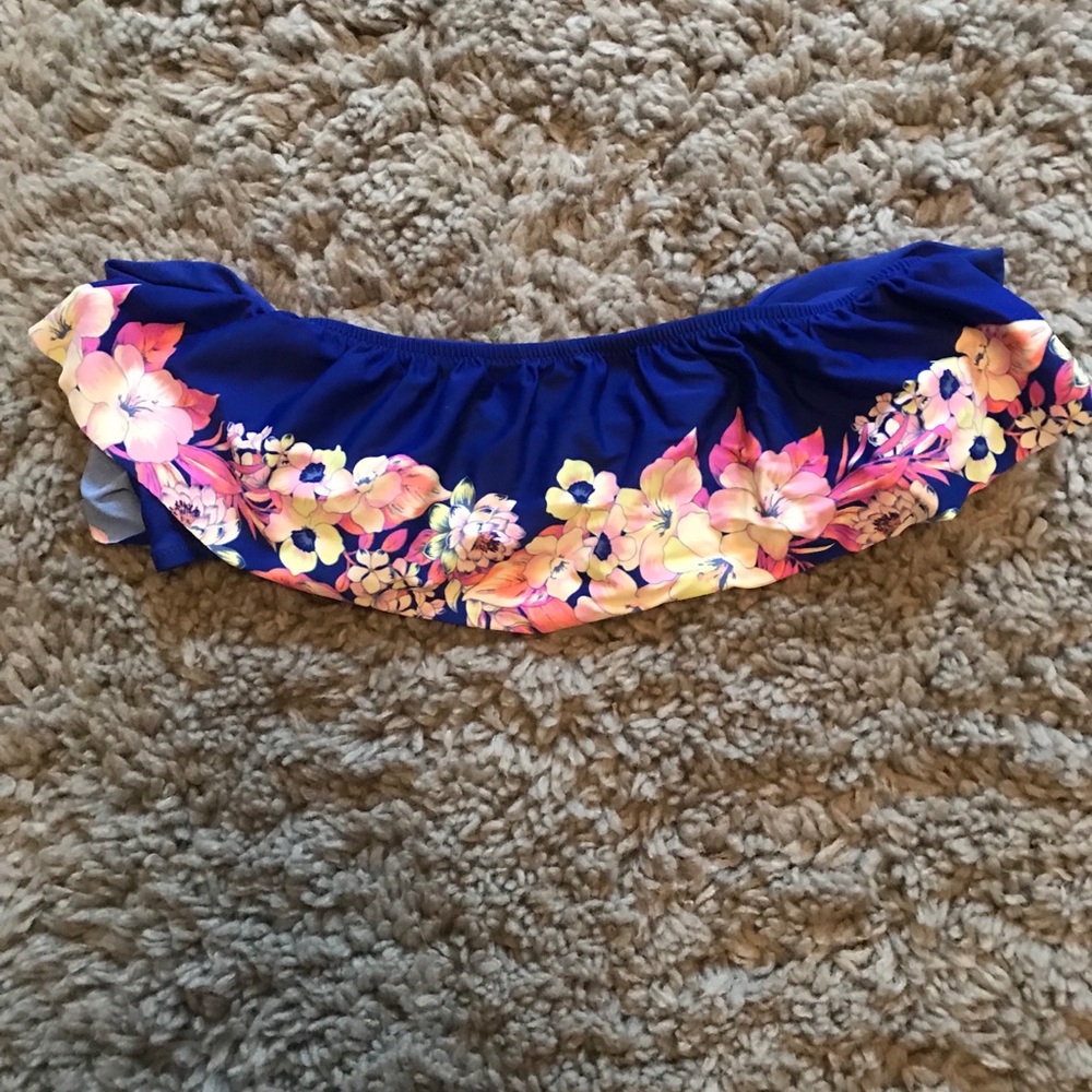 AMERICAN EAGLE BANDAGE BATHING SUIT TOP